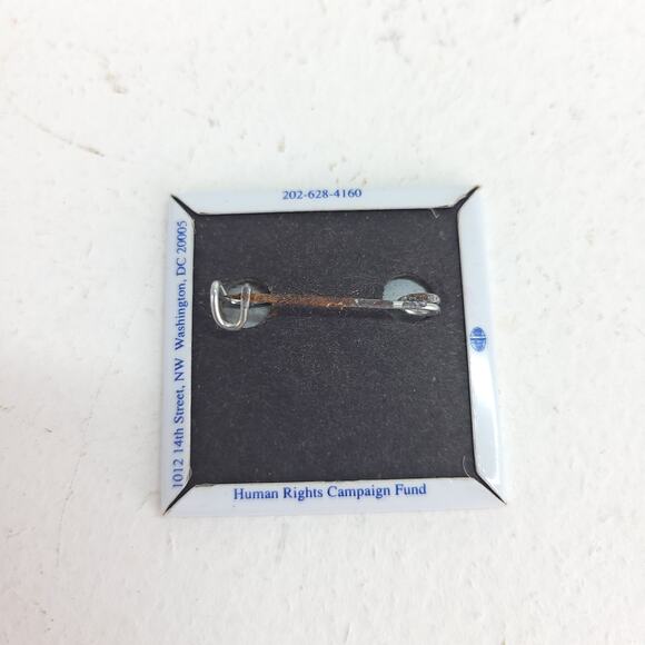 1993 March on Washington Human Rights Campaign Funds SPEAK OUT Pin March 25 1993 - Picture 2 of 3